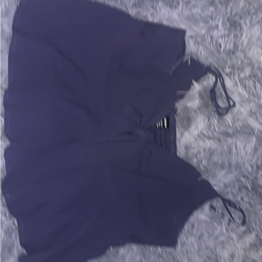 XL - Picture 3 of 3